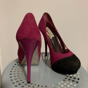Steve Madden Color Block Pump